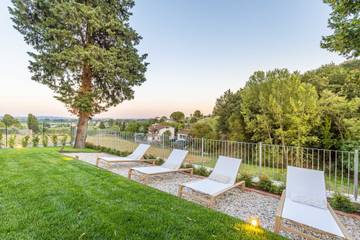 Villa With Pool for 6 People in Lucca, Colline Lucchesi, Photo 2