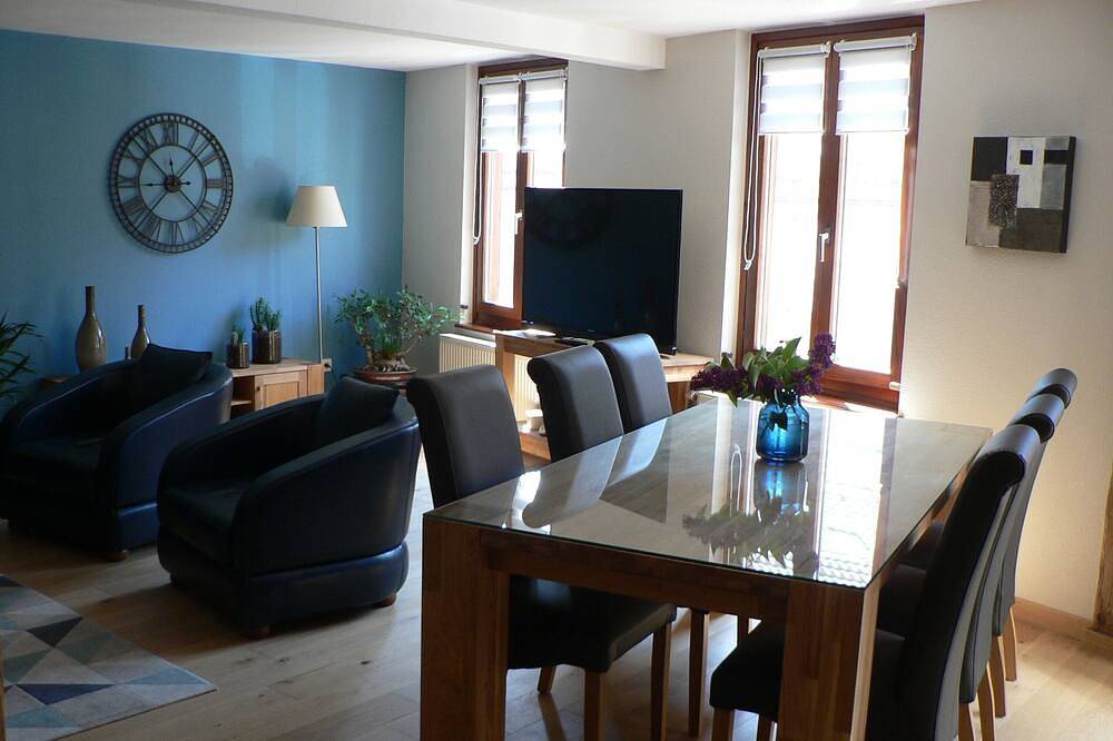 Appartement entier, Bel appartement au cœur de la cité médiévale avec garage privatif in Ribeauvillé, Parc naturel régional des Ballons des Vosges