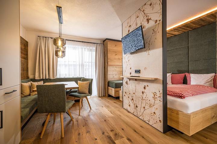 Ferienwohnung für 4 Personen, mit Balkon und Ausblick in Reith im Alpbachtal