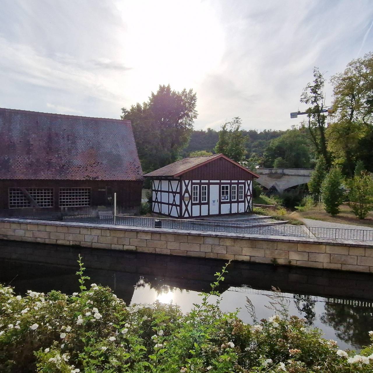 Ganze Ferienwohnung, Fewo mit Balkon in ruhiger Lage in Naumburg, Saale-Unstrut