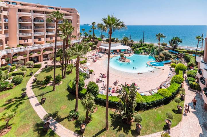 Holiday rental for 4 people, with Balcony and Terrace as well as Garden and Pool in Cannes La Bocca