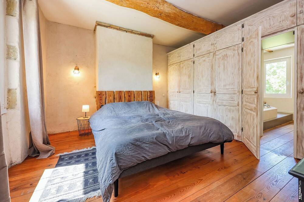 Maison d'en Bouyssou -Nature & Elégante in Viterbe, Région de Castres