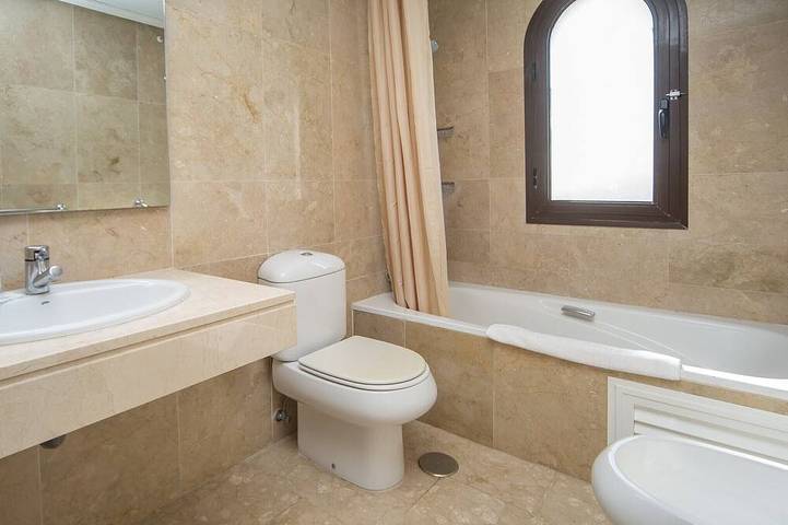 Ganze Wohnung, Marina Real 442 in Playa Gaviotas, Manilva