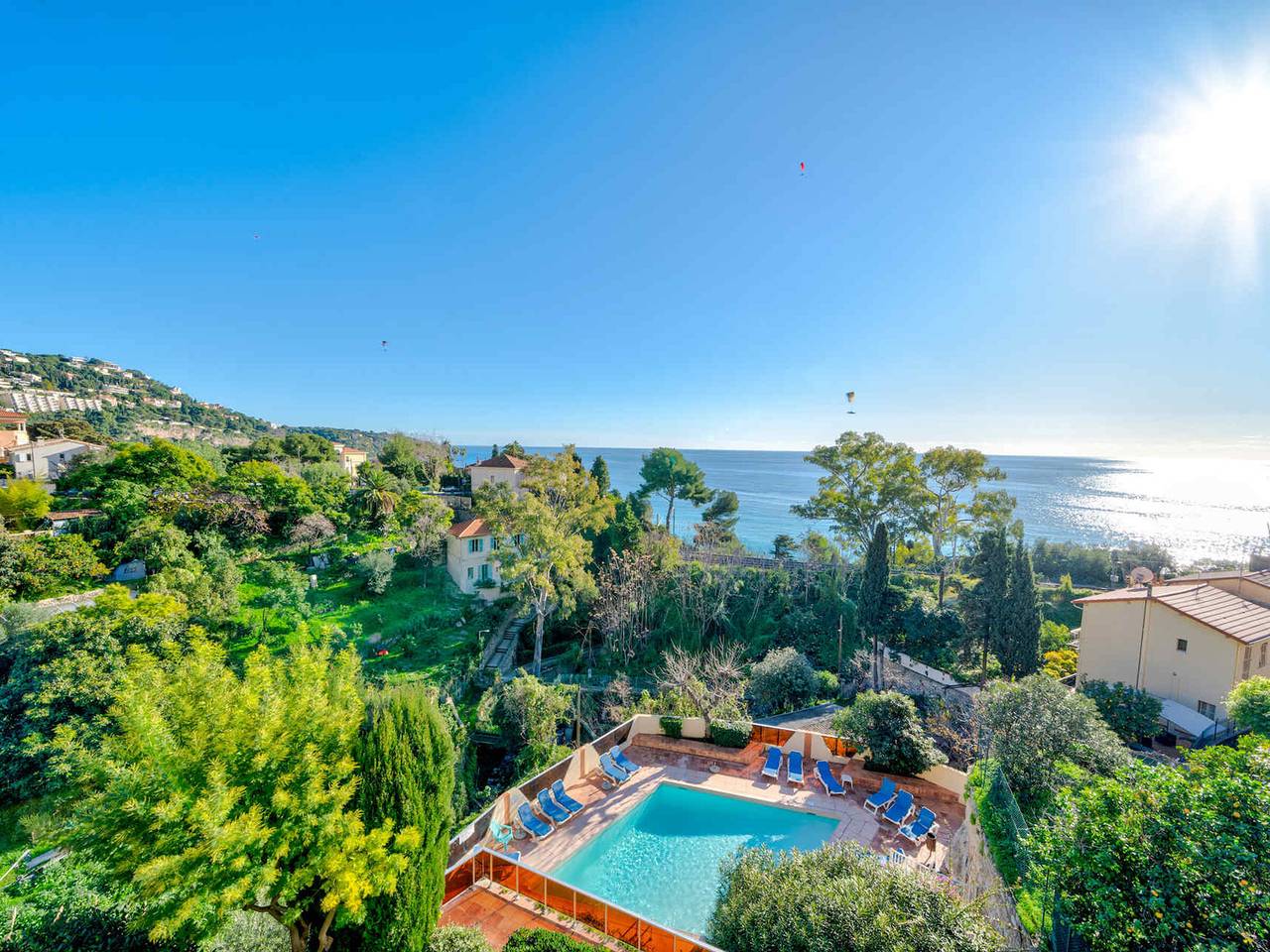 Entire studio, Studio with Wifi for 4, sea view, in Roquebrune-Cap-Martin in Roquebrune-Cap-Martin, Nice region