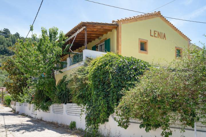 Διαμερίσματα διακοπών για 3 άτομα, με μπαλκόνι, με κατοικίδια ζώα στο Καλαμίτσι
