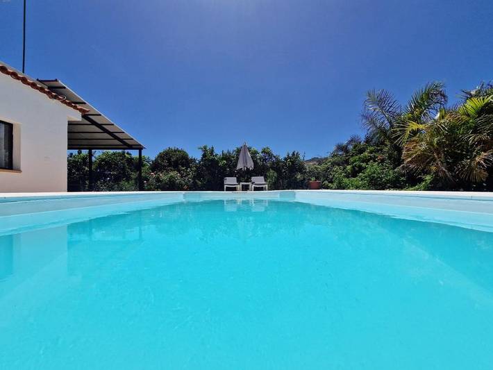 Casa de vacaciones para 2 personas, con piscina además de jardín y vistas - 1