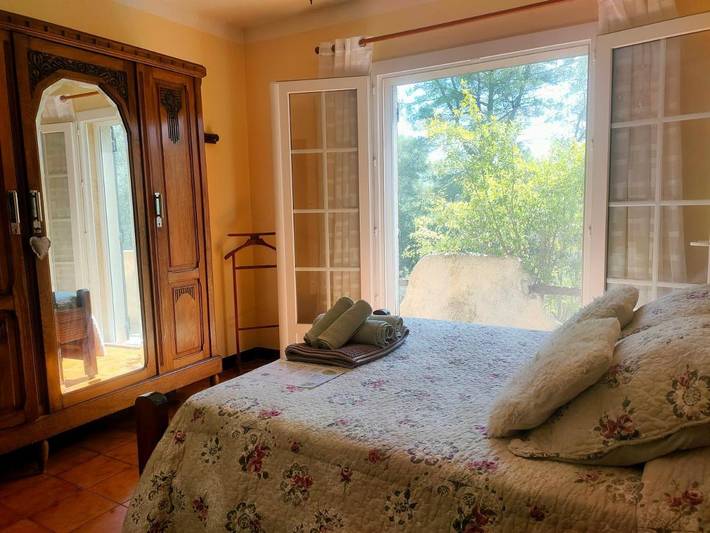 Chambre d’hôte pour 2 personnes, avec piscine ainsi que vue et jardin à Draguignan - 4