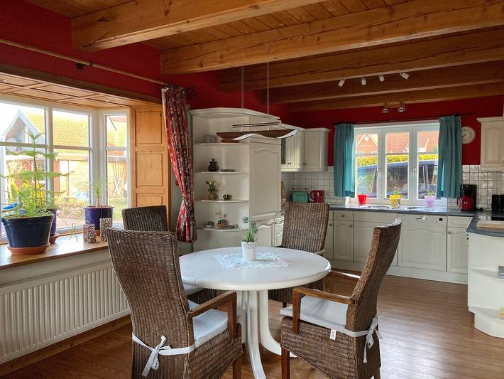 Ferienwohnung für 4 Personen, mit Balkon und Terrasse sowie Garten in Landkirchen