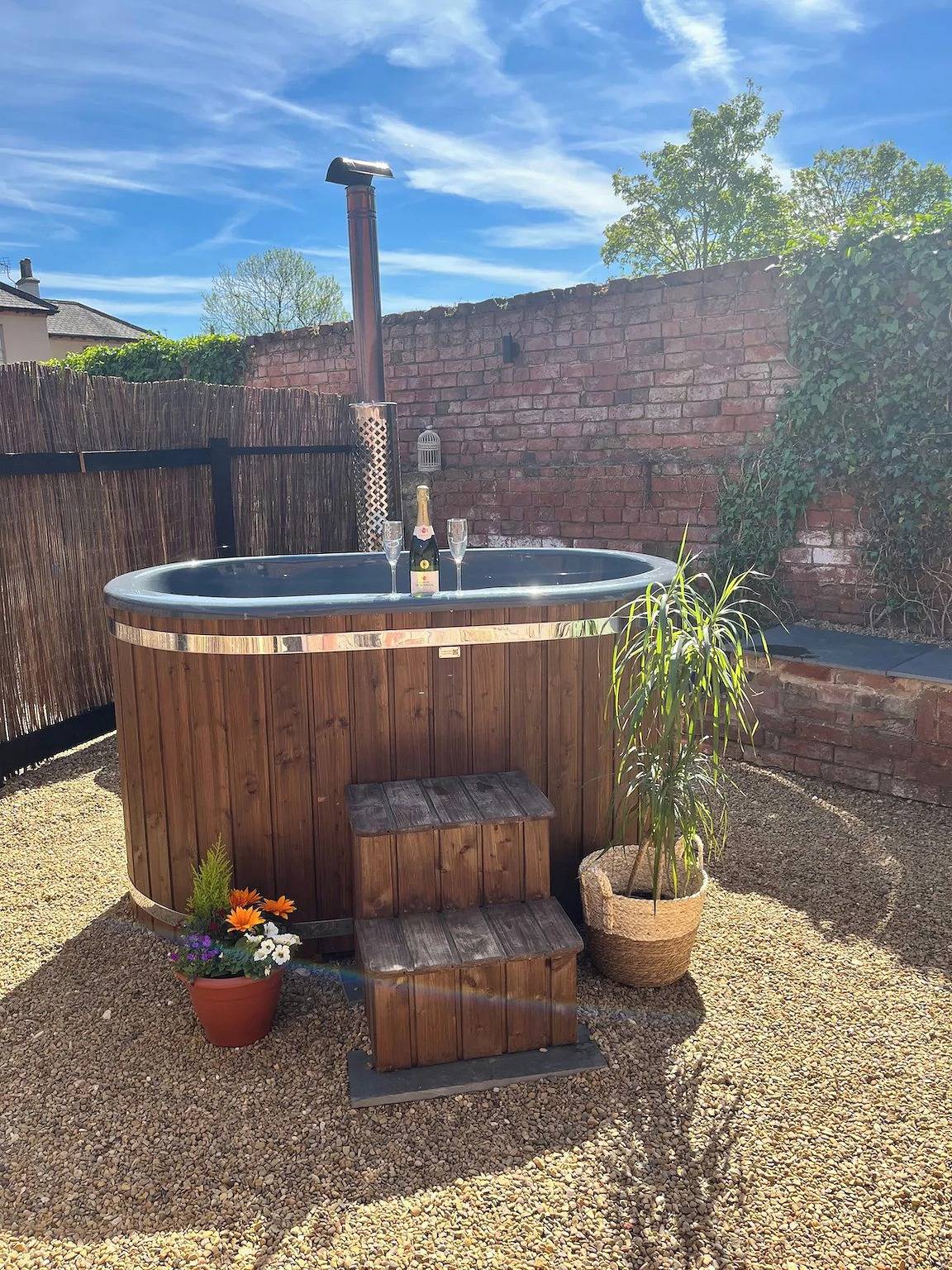 Torworth - 1 Bed Barn - Sleeps 3 - Hot Tub in Nottinghamshire