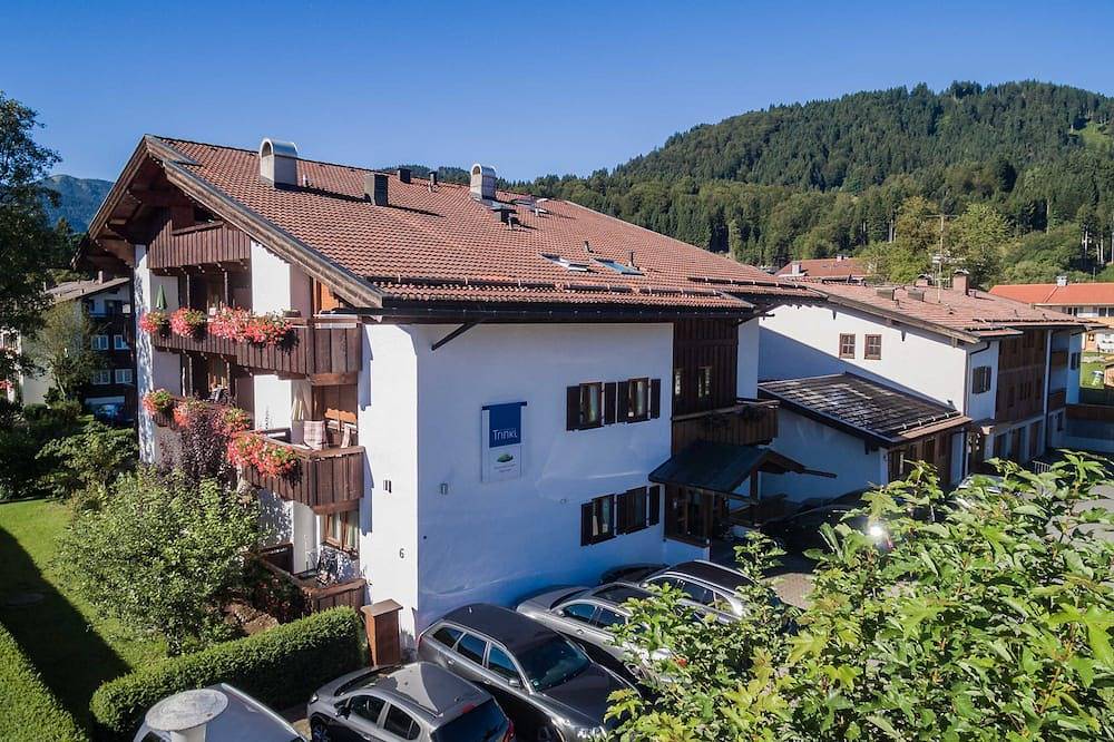 Apartamento entero, Robogen, 1 room, 2nd floor, east/south, surrounding balcony - Trinkl in Bad Wiessee, Alpes Bávaros