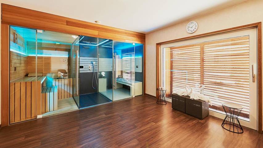 Hôtel pour 2 personnes, avec Terrasse et Jacuzzi ainsi que Jardin et Sauna à Favières - 3