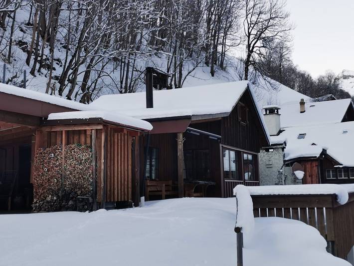 Ganze Ferienwohnung, Ferienchalet obere Chappelen 1 in Elm, Glarus Süd