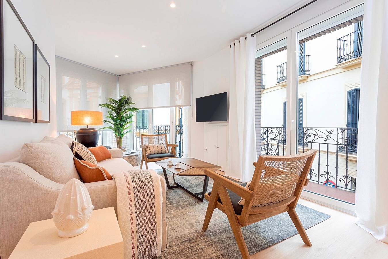 Entire apartment, Magnificent 3Bd apartment in Santa Cruz neighborhood. Aire Ii in Casco Antiguo, Sevilla
