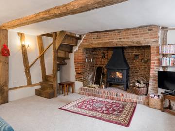 Vacation Rental for 4 Guests in Sible Hedingham, Essex, Picture 1