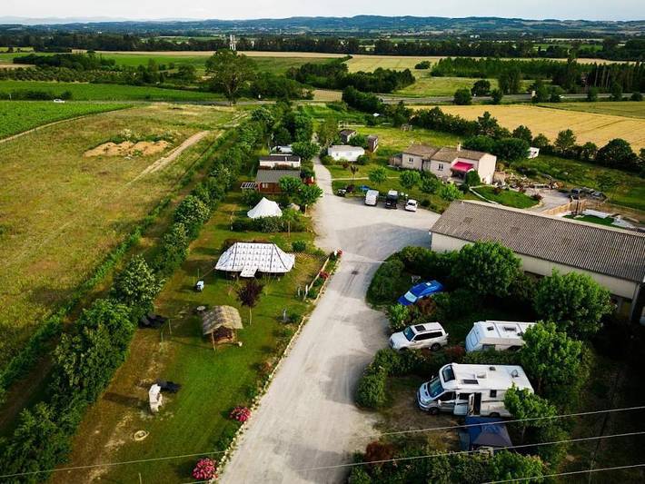 Tente pour 2 personnes près du Canal du Midi