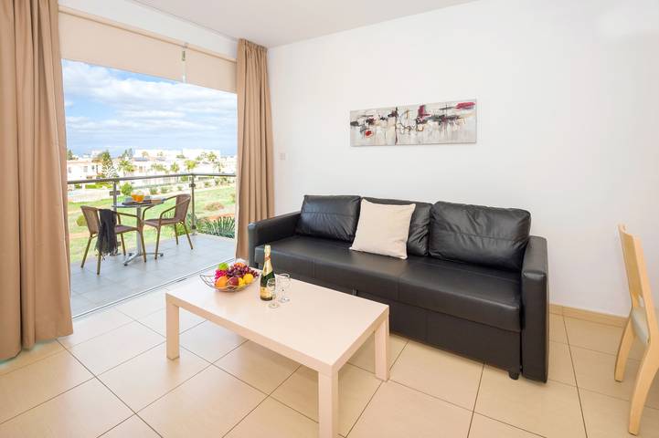 Ganze Wohnung, Ferienwohnung für 4 Personen mit Balkon/Terrasse in Protaras, Südzypern
