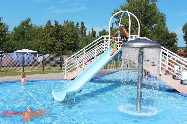 Holiday home for 5 people, with pool and garden - 1