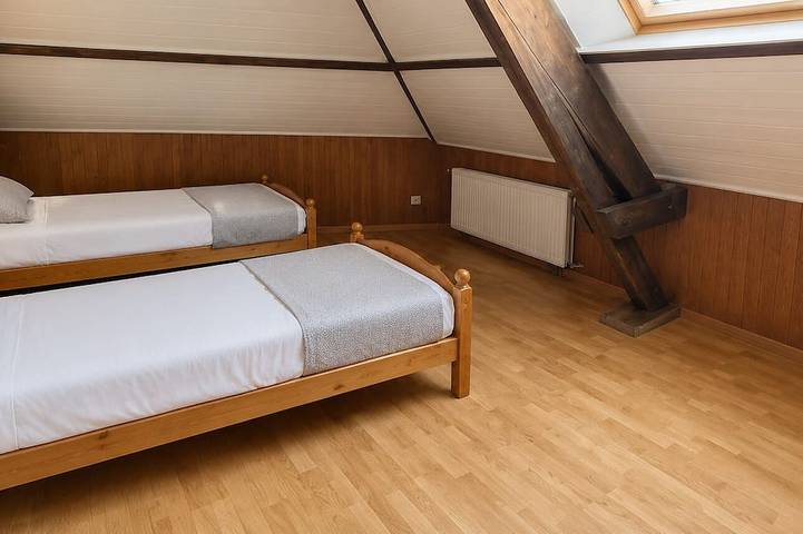 Gîte pour 6 personnes dans Aéroport de Charleroi Bruxelles Sud Gosselies - 2