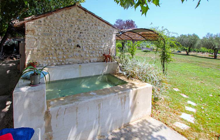 Location de vacances pour 8 personnes, avec piscine ainsi que jardin et terrasse à Tulette - 4