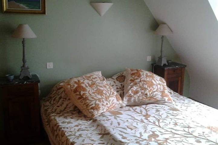 Location de vacances pour 10 personnes, avec terrasse et jardin, animaux acceptés dans Plage des Dunes (Penvénan) - 4