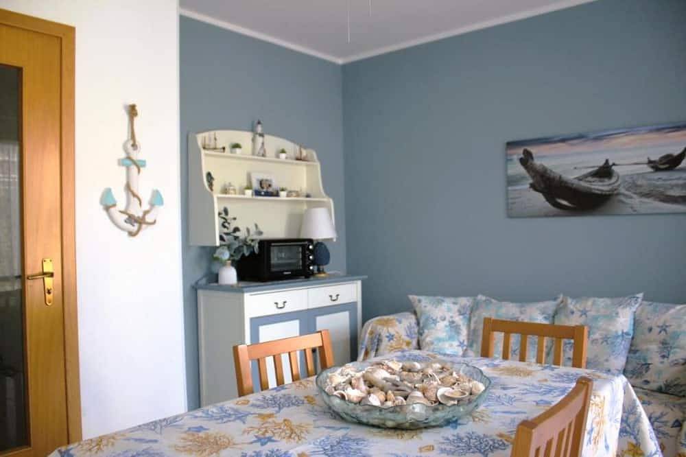 Townhouse near the sea in Campofelice di Roccella, Provincia de Palermo