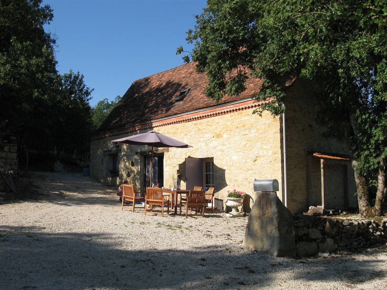 Les Combes - 6 personen in Frayssinet, Quercy