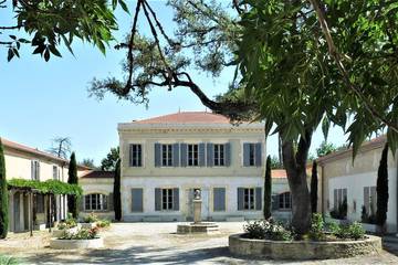 Location de vacances pour 8 personnes, avec jardin et terrasse à Alzonne