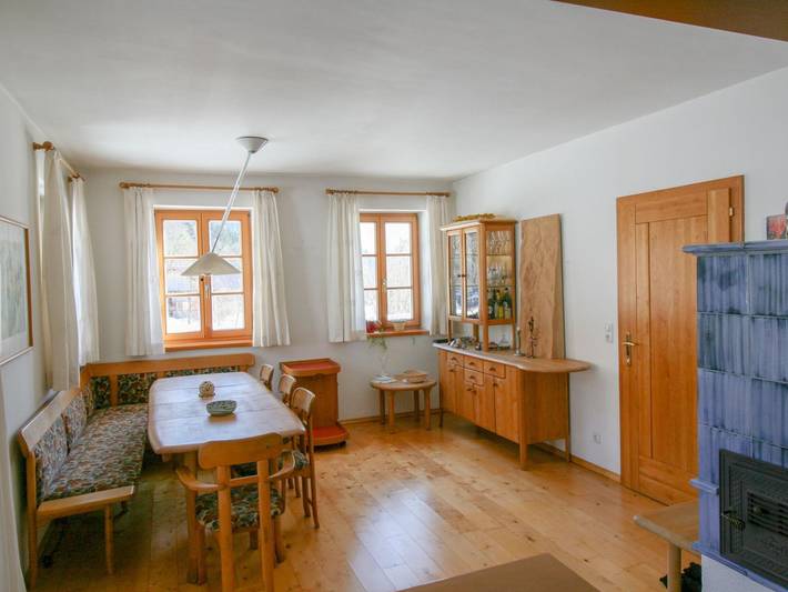 Ferienhaus für 10 Personen, mit Garten und Pool sowie Terrasse in Bad Goisern am Hallstättersee - 2