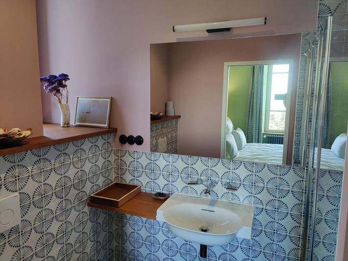 Location de vacances pour 2 personnes, avec jardin ainsi que terrasse et vue à Saint-Jean-du-Doigt - 3