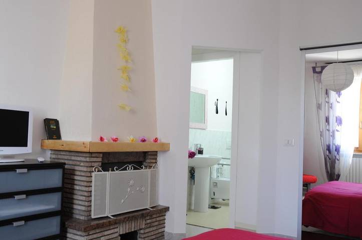 Location de vacances pour 4 personnes, avec piscine et jardin à Tavullia - 2