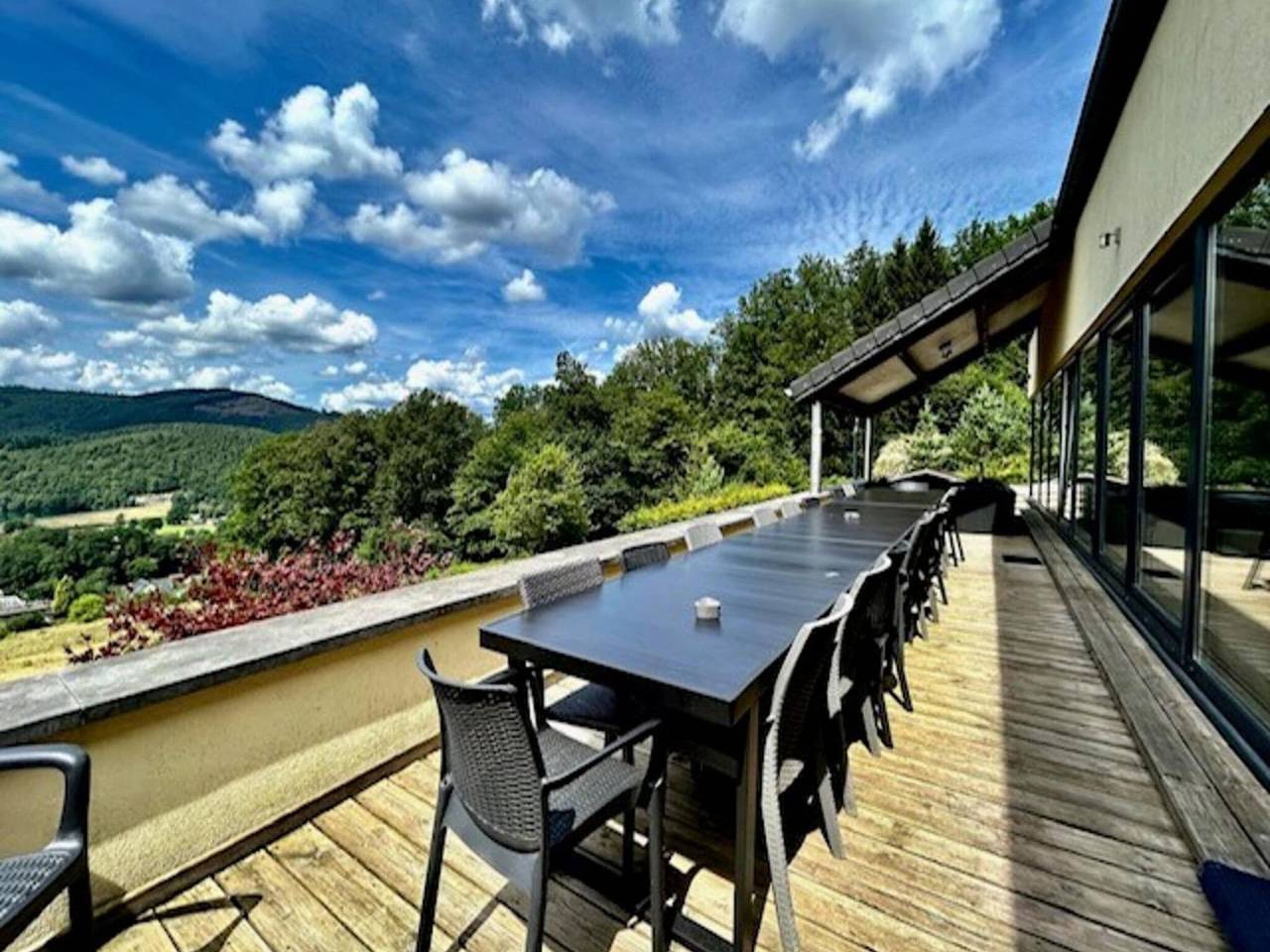 Villa in Coo met Zwembad en Uitzicht in Petit Coo, Stavelot