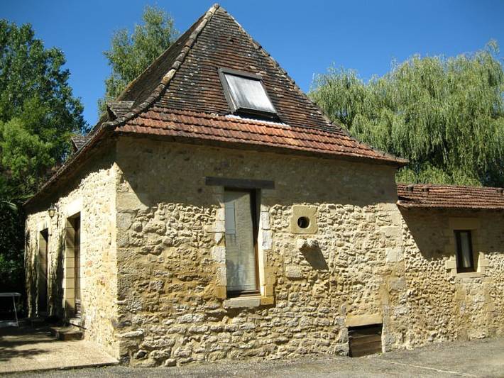 Location de vacances pour 6 personnes, avec vue sur le lac ainsi que balcon/terrasse et terrasse à Belvès - 2