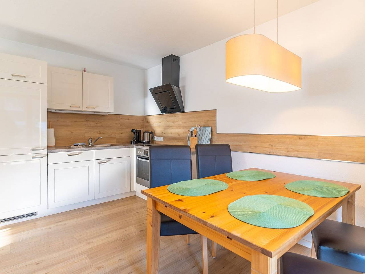 Ganze Ferienwohnung, Fewo Bergwiese - Ferienwohnung mit Bergblick, Hund erlaubt und Parkplatz in Ofterschwang, Bayerisch Schwaben