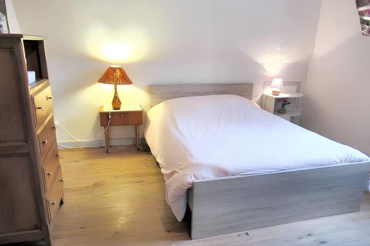 Location de vacances pour 9 personnes, avec balcon à Lascelle - 2
