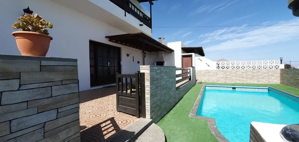 Holiday apartment for 6 people, with pool and view as well as garden - 1