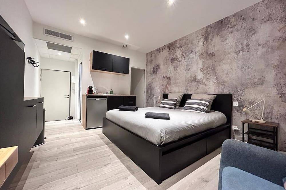 Apartamento entero, New studio with fully equipped kitchen 100m from Jaude in Clermont-Ferrand, Parque Natural Regional Volcans d'Auvergne
