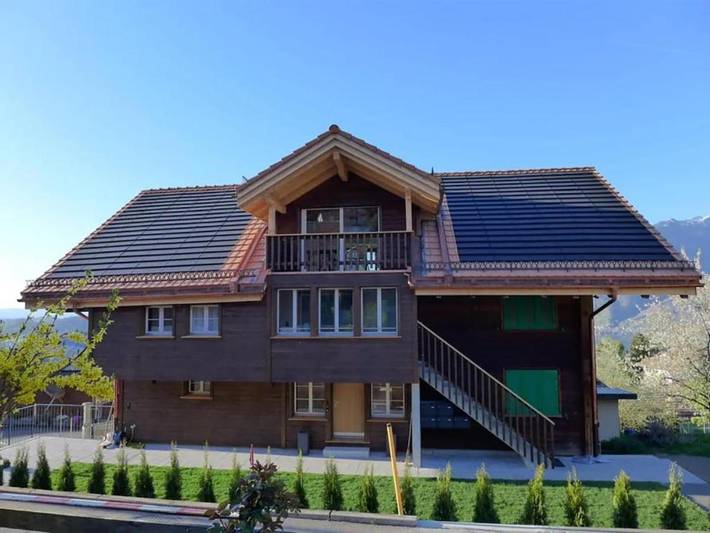 Ferienwohnung für 4 Personen, mit Balkon und Garten sowie Ausblick und Seeblick in Krattigen