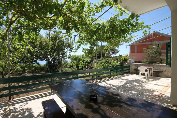 Ferienwohnung für 6 Personen, mit Balkon/Terrasse in Makarska