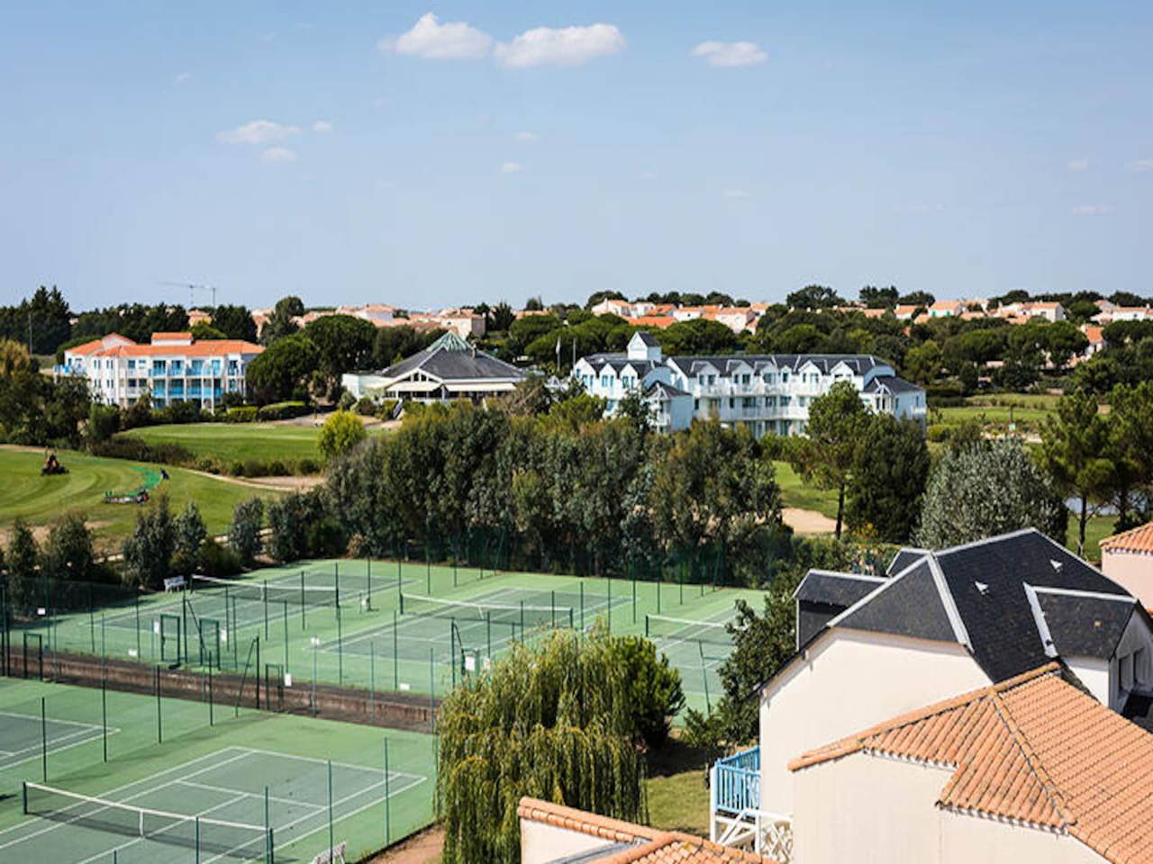 Appartement entier, Appartement Prestige 1 chambre (4 personnes) in Talmont-Saint-Hilaire, Vendée