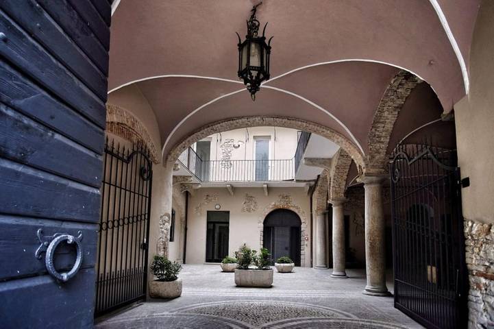 Chambre d’hôte pour 2 personnes, avec Vue à Desenzano del Garda