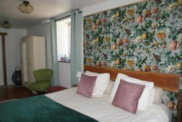 Chambre d’hôte pour 2 personnes, avec jacuzzi et terrasse ainsi que jardin et piscine à Bouhy