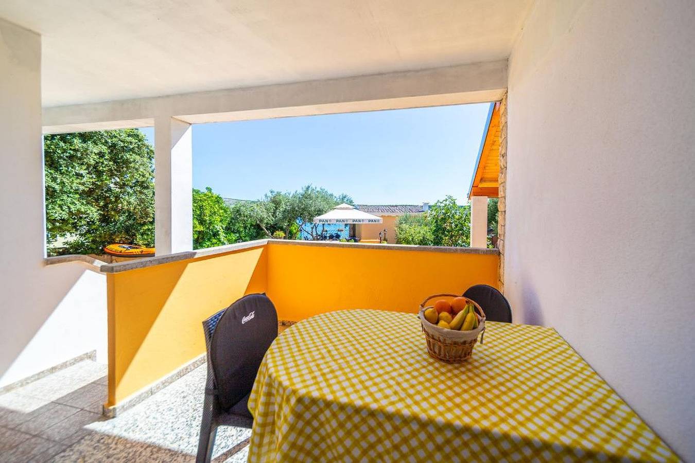 Cały apartament, Ferienwohnung in Barbat mit Meerblick, Balkon, Klimaanlage (660-1) in Barbat na Rabu, Rab (wyspa)