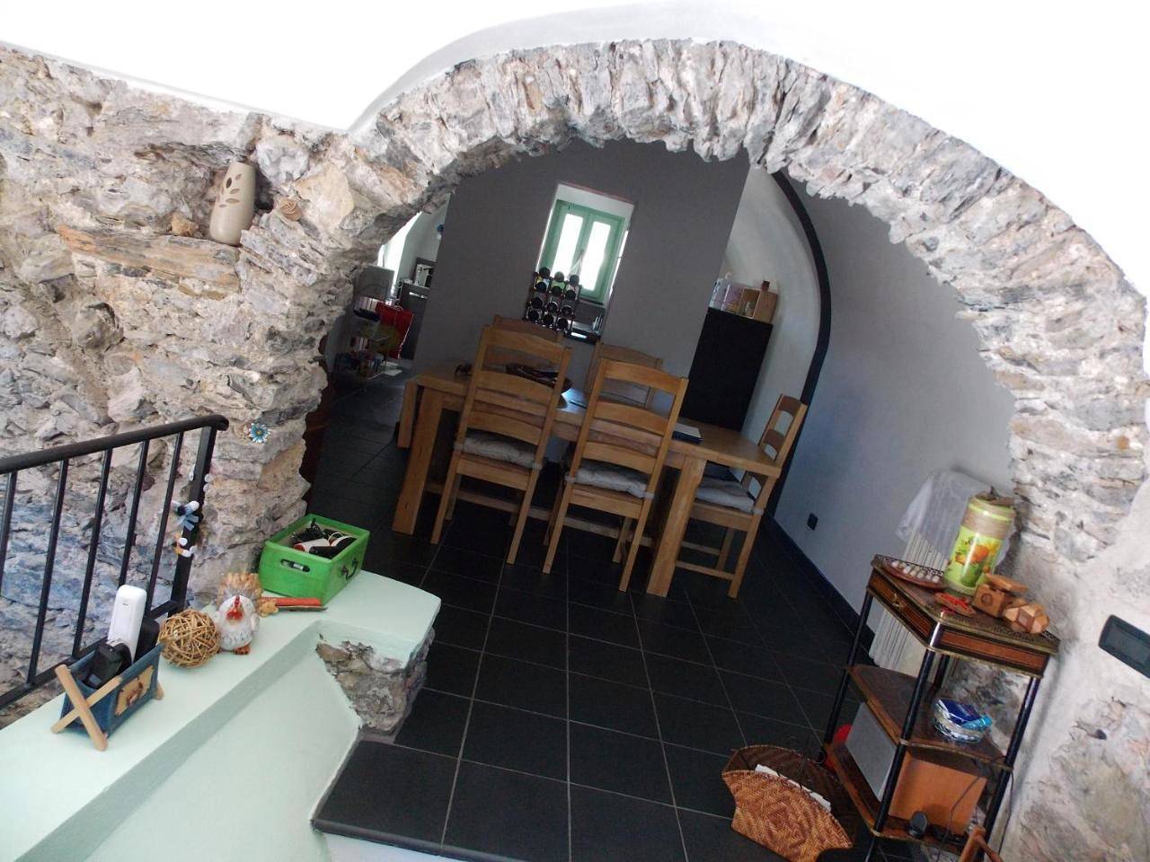 Arvé Castelbianco - B&B e Appartamento in Vesallo, Castelbianco