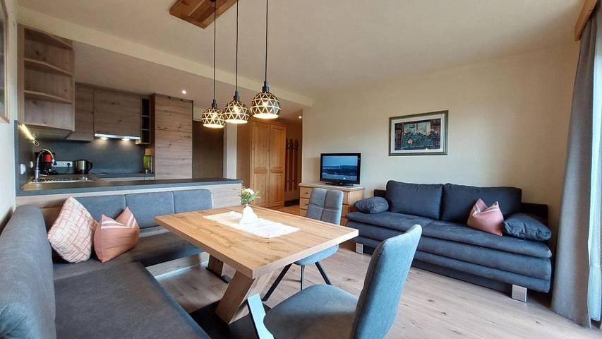 Hotel für 2 Personen, mit Balkon und Terrasse sowie Garten und Sauna in Wildermieming - 2