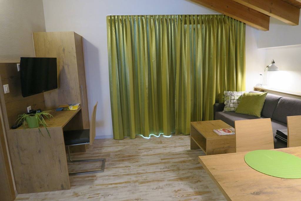 Geheel vakantieappartement, Ferienwohnung Chasa Madlaina - Chasa Madlaina Nr. 7 in Samnaun-Dorf, Samnaun