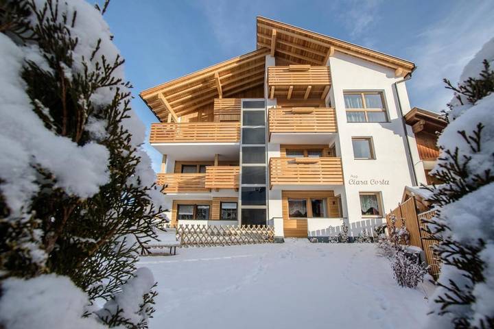 Ferienwohnung für 6 Personen, mit Balkon und Terrasse sowie Garten und Ausblick in La Villa - 3