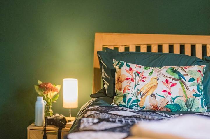 Peacock & Pebble Cottage, Whitstable in Whitstable, Kent