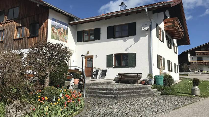 Geheel vakantieappartement, Vakantieappartement voor 2 personen met terras in Hopferau, Zwaben (Bayern)