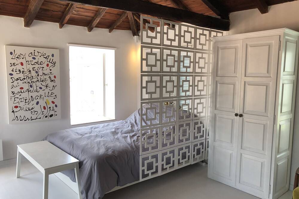 Appartement entier, \"14\" Loft avec une vue imprenable ... in Hydra