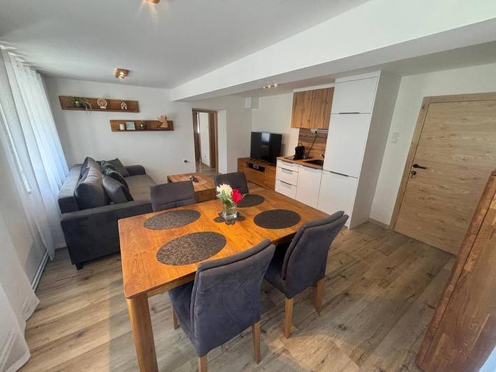 Ferienwohnung für 4 Personen, mit Ausblick und Garten